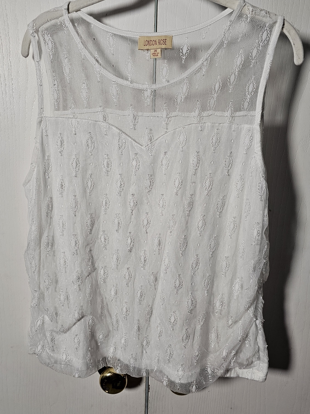 White Lace Sleeveless Top - Picture 2 of 10